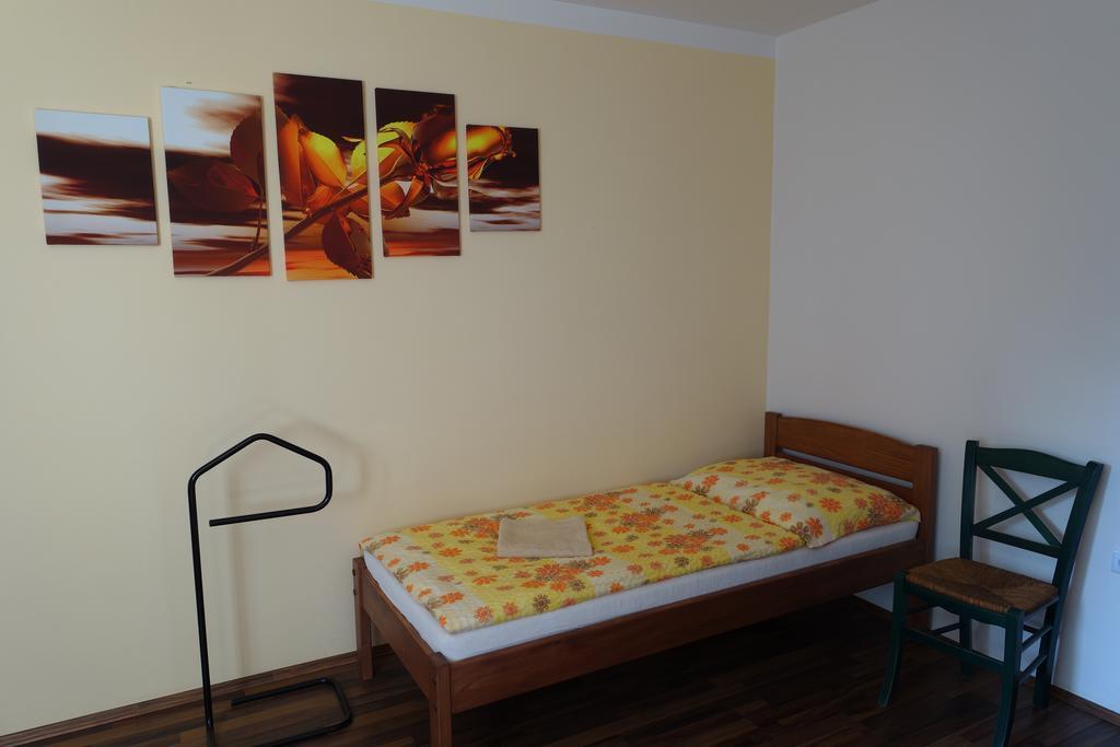 Terezín Penzion U Tomcalu מראה חיצוני תמונה